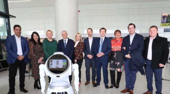 Robot Viktorija novi je turistički vodič kroz zagrebačku županiju Humanoidni robot Viktorija