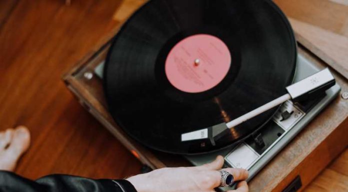 Želite slušati svoje stare ploče i kasete na pametnom telefonu? digitalizacija analognih audio zapisa