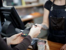 Ministarstvo financija: Kupnja na rate karticama ostaje nepromijenjena transakcije bez PIN