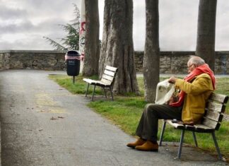 nacionalna naknada za starije osobe