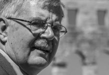 Preminuo umirovljeni profesor FER-a i autor Hascheka Šandor Dembitz Šandor Dembitz