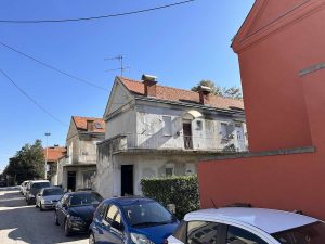 Naselje Istrana i invalida - pogled na niz kuća