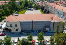 Sokolski dom u Karlovcu