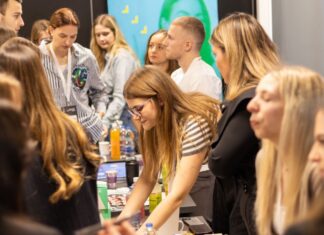 eSTUDENT: Od šačice studenata do utjecajne udruge eStudent