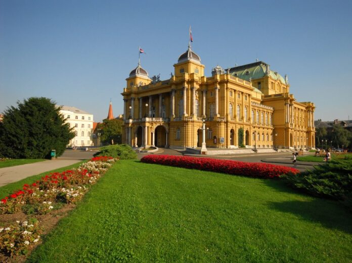 HNK u Zagrebu HNK AI concierge