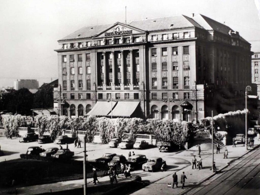 Povijesna slika; izvor Esplanade Zagreb
