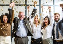 Trebate li otići na uredsku blagdansku zabavu?