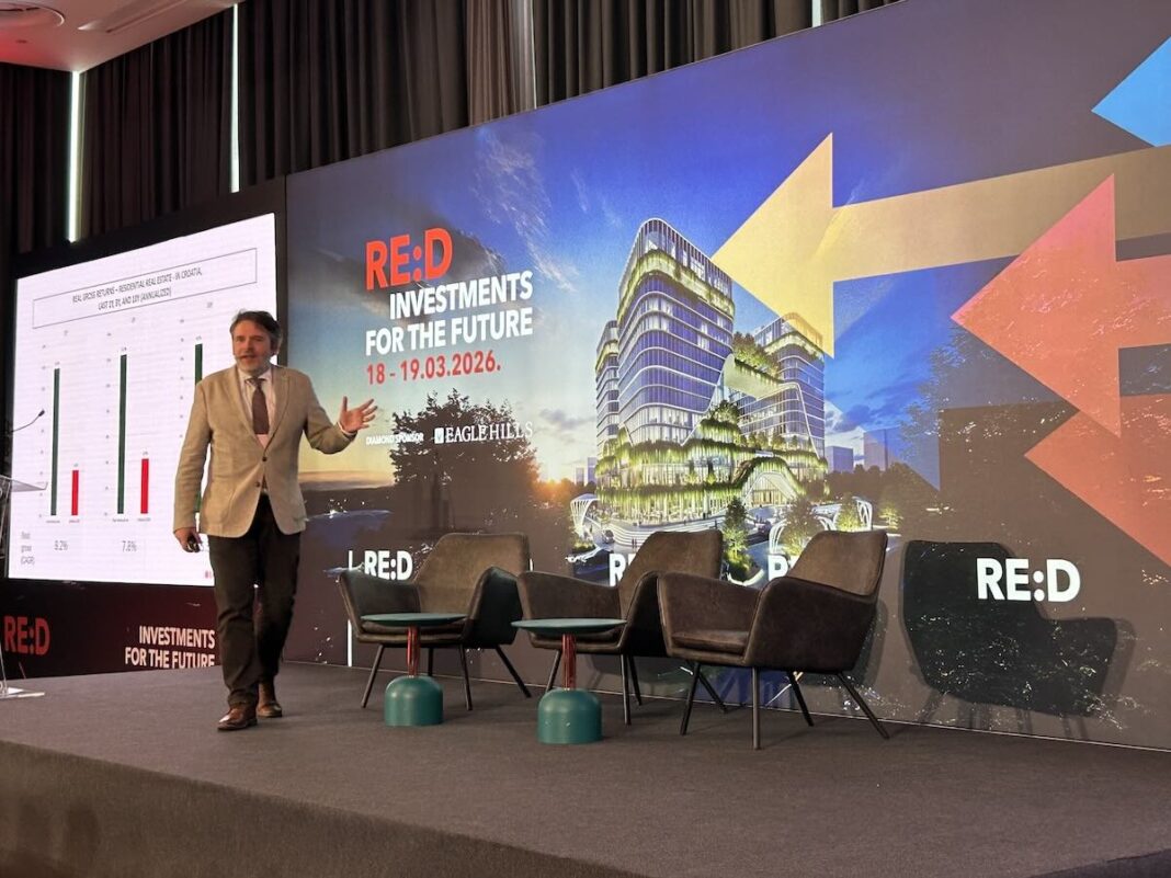 Predavanje Velimira Šonje na RE:D konferenciji, foto Zinka Kocijan