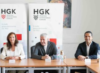 Stroža pravila na tržištu nekretnina: Što od 7. srpnja moraju poštovati agencije Zakon o posredovanju u prometu nekretnina - konferencija za medije: Maja Bogović, Dubravko Ranilović, Borislav Vujović; Izvor: HGK