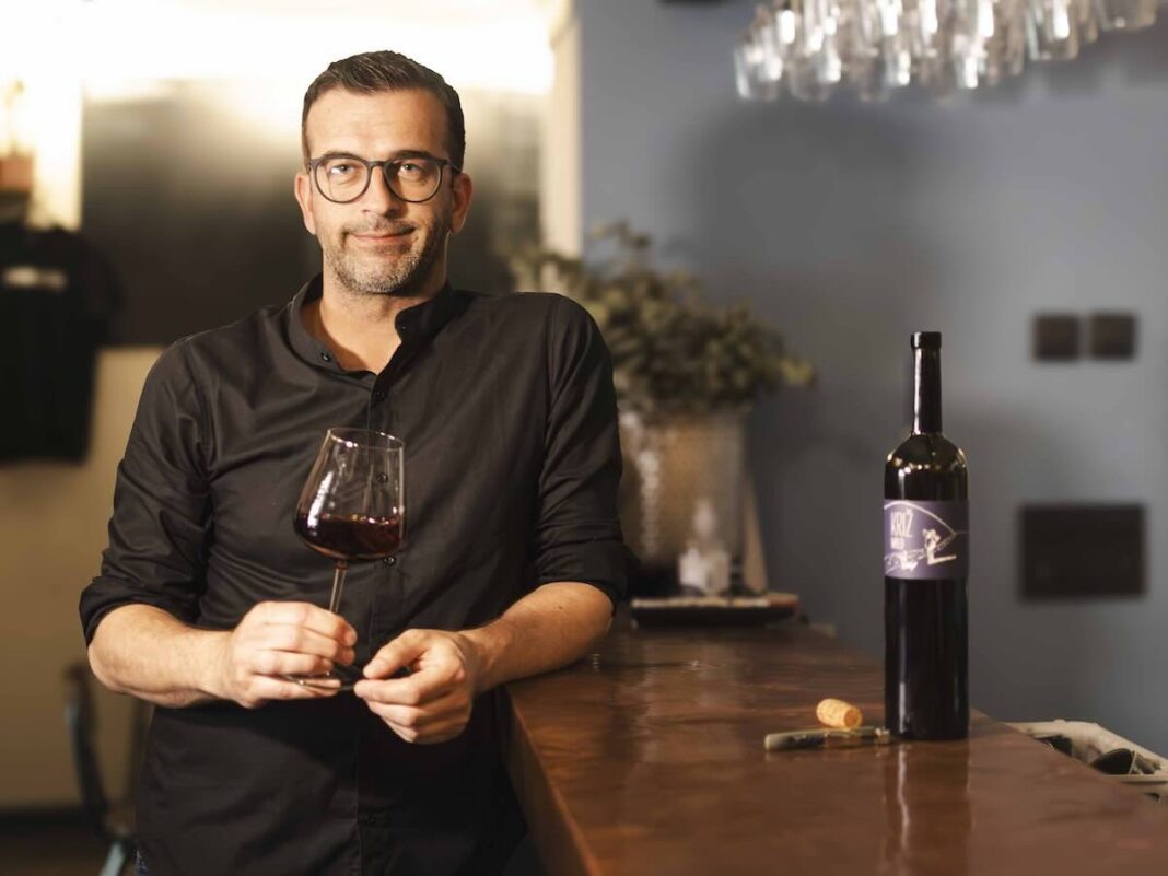 Tino Pattiera 1 Tino Pattiera, vlasnik AHA slow wine bara u Medulićevoj ulici u Zagrebu